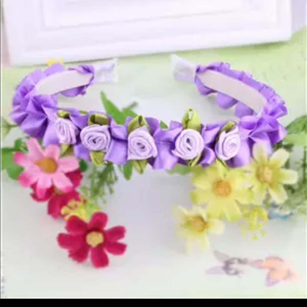 🎉New🎉5/$15🎉Satin Flowered Headbands 🎉 - Picture 4 of 7